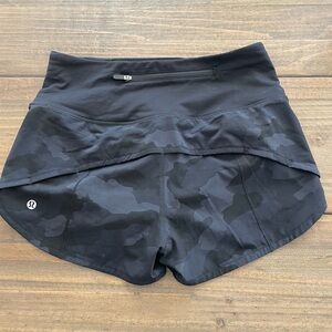 Lululemon Size 4 Speed Up Short
